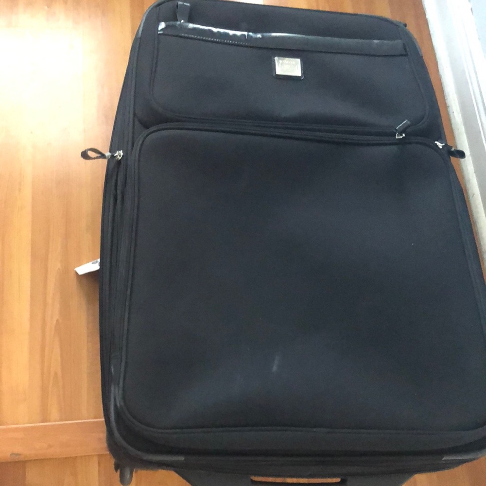 Black Liz Claiborne